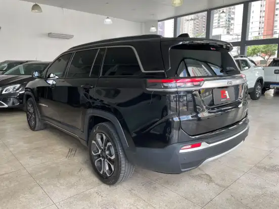 JEEP-COMMANDER-2022