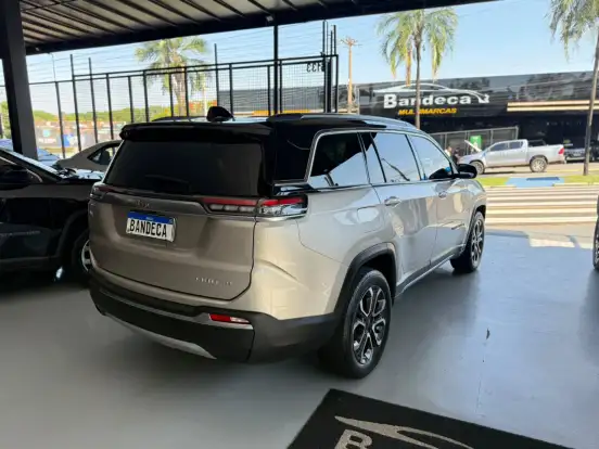 JEEP-COMMANDER-2024