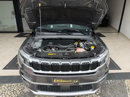 JEEP-COMMANDER-2024
