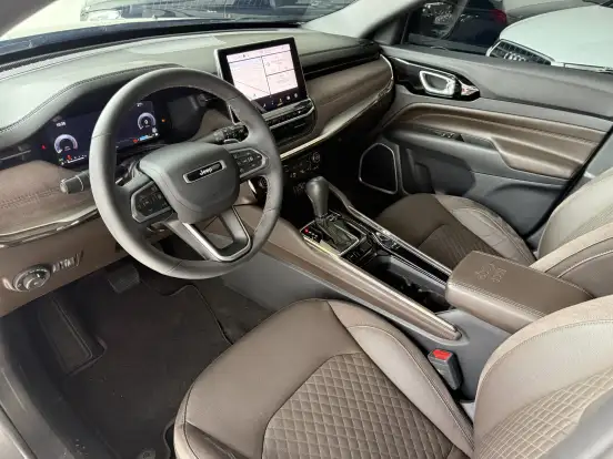 JEEP-COMMANDER-2024