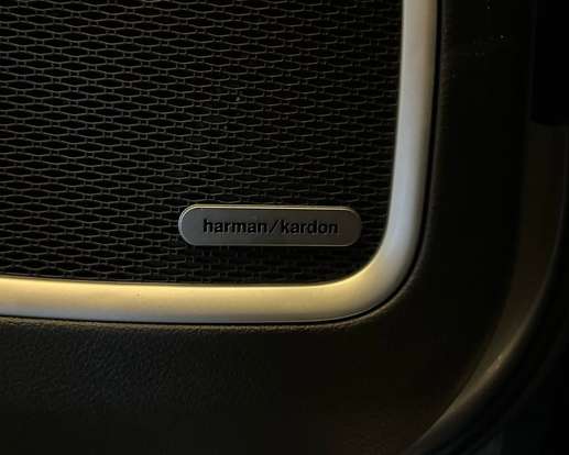 JEEP-COMMANDER-2024