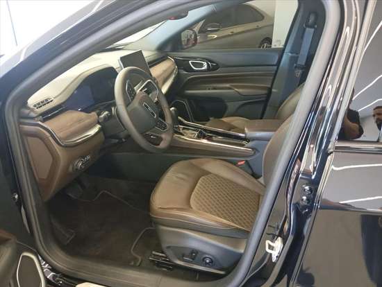 JEEP-COMMANDER-2024