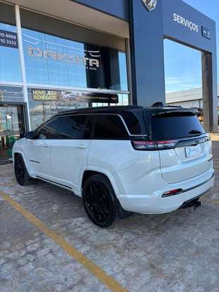 JEEP-COMMANDER-2022