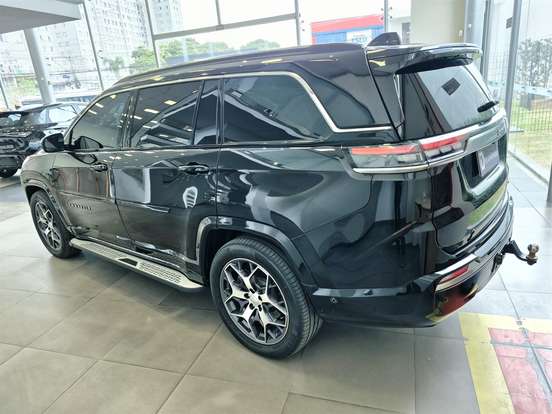 JEEP-COMMANDER-2022