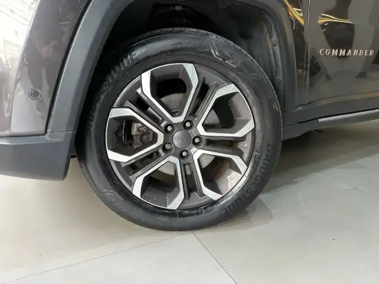 JEEP-COMMANDER-2022
