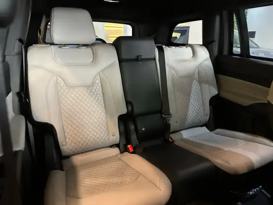 JEEP-COMMANDER-2022