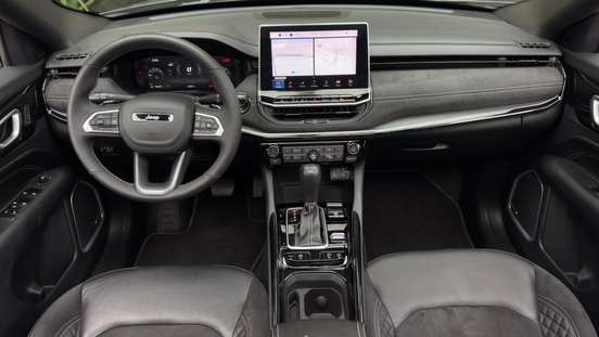 JEEP-COMMANDER-2025
