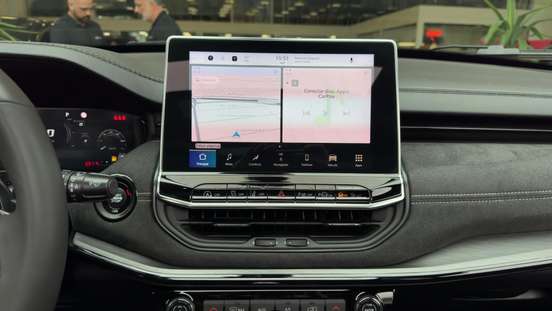 JEEP-COMMANDER-2.0 HURRICANE 4 TURBO GASOLINA BLACKHAWK AT9 JEEP-COMMANDER-2025