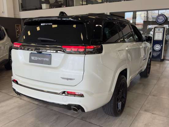 JEEP-COMMANDER-2.0 HURRICANE 4 TURBO GASOLINA BLACKHAWK AT9 JEEP-COMMANDER-2025