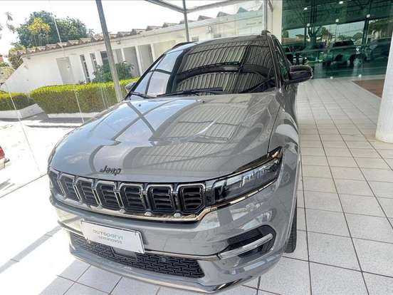 JEEP-COMMANDER-2.0 HURRICANE 4 TURBO GASOLINA BLACKHAWK AT9 JEEP-COMMANDER-2024