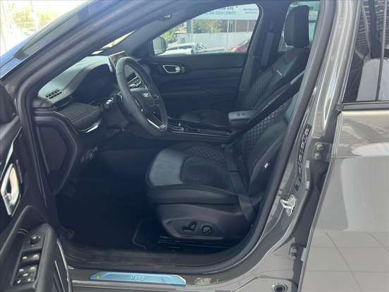 JEEP-COMMANDER-2.0 HURRICANE 4 TURBO GASOLINA BLACKHAWK AT9 JEEP-COMMANDER-2024