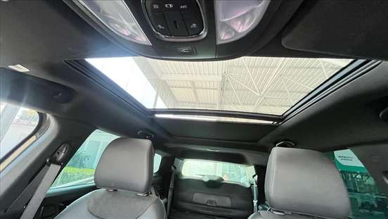 JEEP-COMMANDER-2024