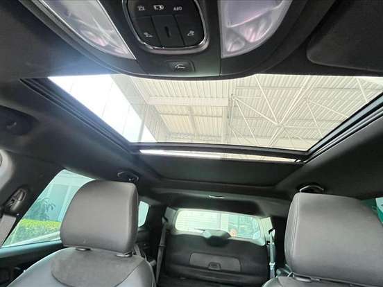 JEEP-COMMANDER-2.0 HURRICANE 4 TURBO GASOLINA BLACKHAWK AT9 JEEP-COMMANDER-2024