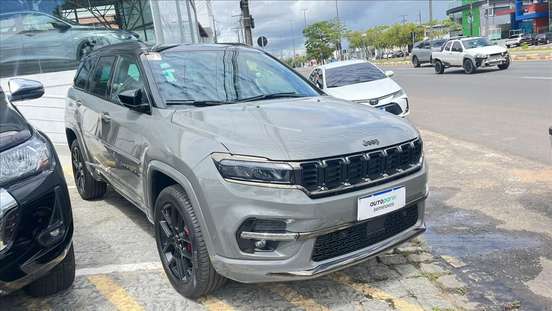 JEEP-COMMANDER-2024