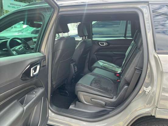 JEEP-COMMANDER-2024