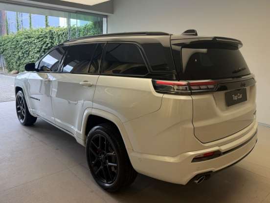 JEEP-COMMANDER-2024