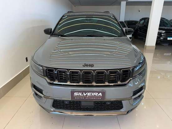 JEEP-COMMANDER-2024