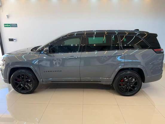 JEEP-COMMANDER-2.0 HURRICANE 4 TURBO GASOLINA BLACKHAWK AT9 JEEP-COMMANDER-2024
