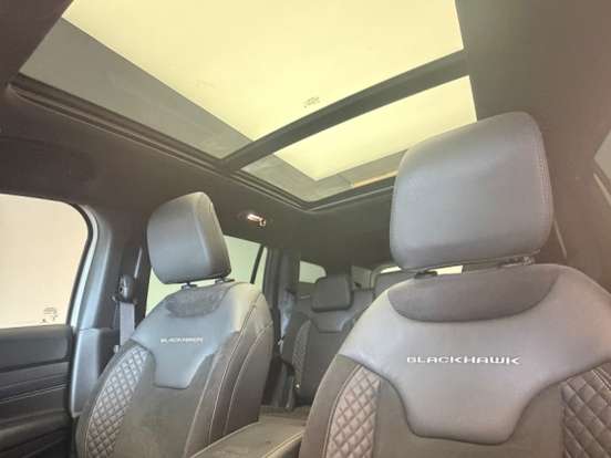 JEEP-COMMANDER-2024