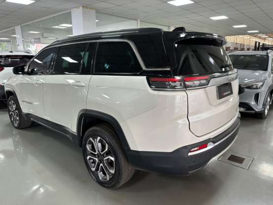 JEEP-COMMANDER-2021