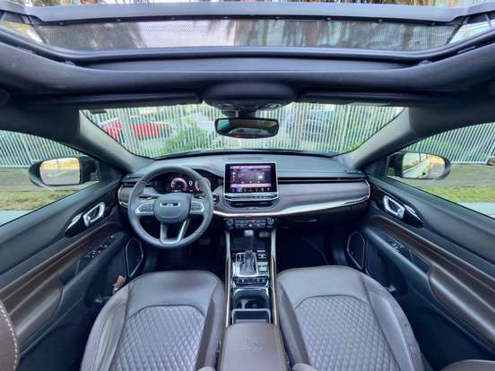 JEEP-COMMANDER-2021