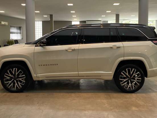 JEEP-COMMANDER-2.2 TURBO DIESEL OVERLAND AT9 JEEP-COMMANDER-2026