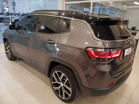 JEEP-COMPASS-2024