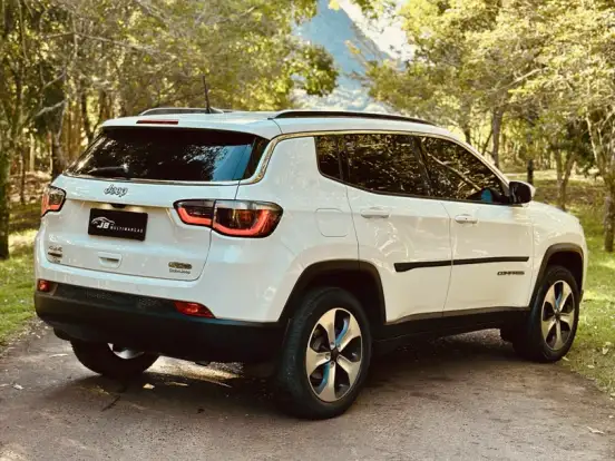 JEEP-COMPASS-2.0 16V DIESEL LONGITUDE 4X4 AUTOMÁTICO JEEP-COMPASS-2018