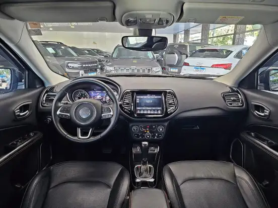 JEEP-COMPASS-2.0 16V FLEX LIMITED AUTOMÁTICO JEEP-COMPASS-2020