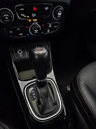 JEEP-COMPASS-2.0 16V FLEX LIMITED AUTOMÁTICO JEEP-COMPASS-2020