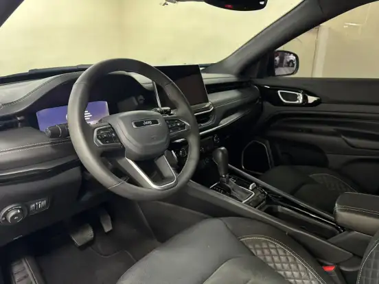 JEEP-COMPASS-2024
