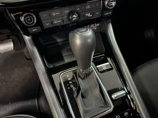 JEEP-COMPASS-2.0 HURRICANE 4 TURBO GASOLINA BLACKHAWK AT9 JEEP-COMPASS-2024