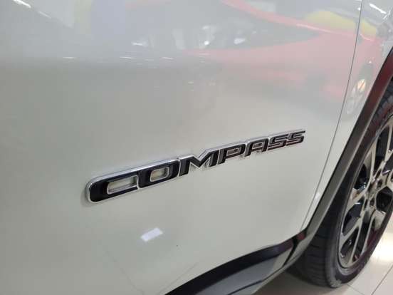 JEEP-COMPASS-2.0 16V FLEX LIMITED AUTOMÁTICO JEEP-COMPASS-2020
