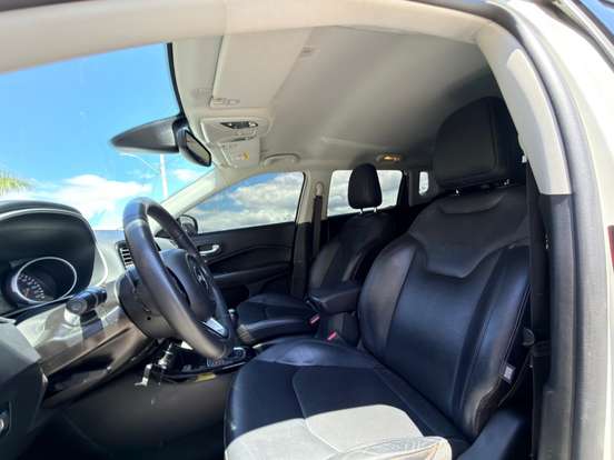 JEEP-COMPASS-2.0 16V FLEX LONGITUDE AUTOMÁTICO JEEP-COMPASS-2019