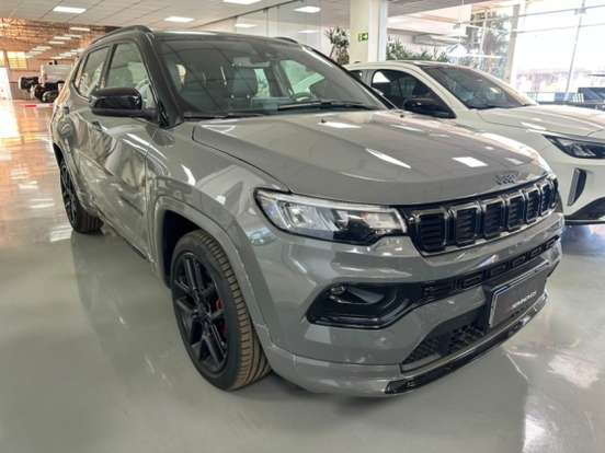 JEEP-COMPASS-2.0 HURRICANE 4 TURBO GASOLINA BLACKHAWK AT9 JEEP-COMPASS-2024