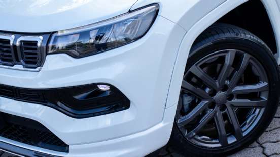 JEEP-COMPASS-2024