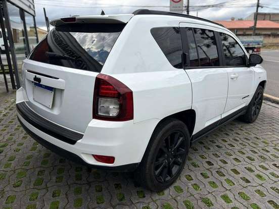 JEEP-COMPASS-2.0 SPORT 4X2 16V GASOLINA 4P AUTOMÁTICO JEEP-COMPASS-2013