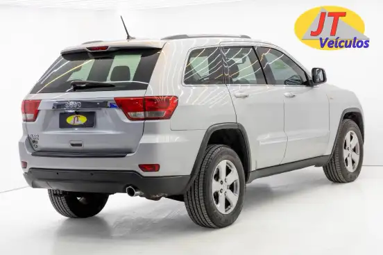 JEEP-GRAND CHEROKEE-2011