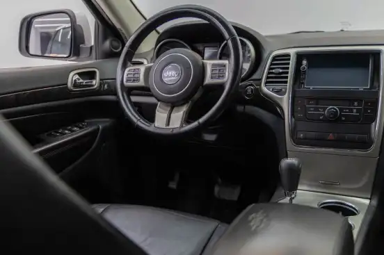 JEEP-GRAND CHEROKEE-2011