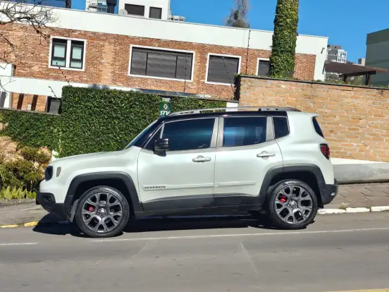JEEP-RENEGADE-2022