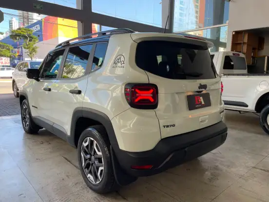 JEEP-RENEGADE-2025
