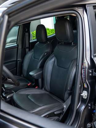 JEEP-RENEGADE-1.3 T270 TURBO FLEX LONGITUDE AT6 JEEP-RENEGADE-2024