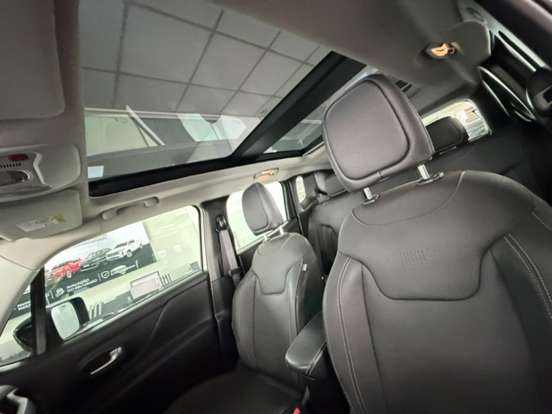 JEEP-RENEGADE-2024