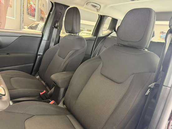 JEEP-RENEGADE-2021