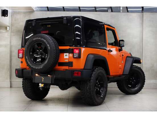 JEEP-WRANGLER-3.6 SPORT 4X4 V6 24V GASOLINA 2P AUTOMÁTICO JEEP-WRANGLER-2011
