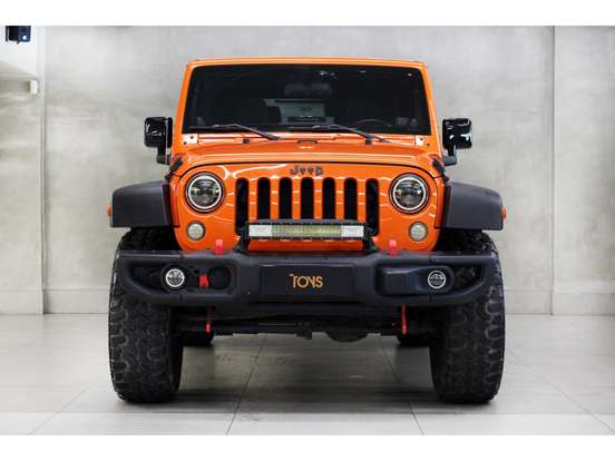 JEEP-WRANGLER-2011