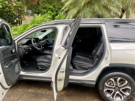JEEP-COMMANDER-2022
