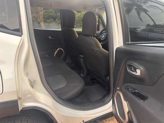 JEEP-RENEGADE-2018