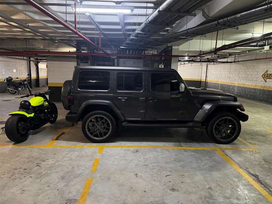 JEEP-WRANGLER-2.0 TURBO GASOLINA UNLIMITED SAHARA 4P 4X4 AT8 JEEP-WRANGLER-2019
