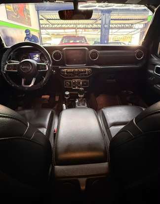 JEEP-WRANGLER-2019